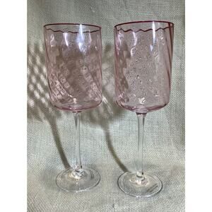 2 NEW pink spiral swirled cylinder wine glasses clear glass stem